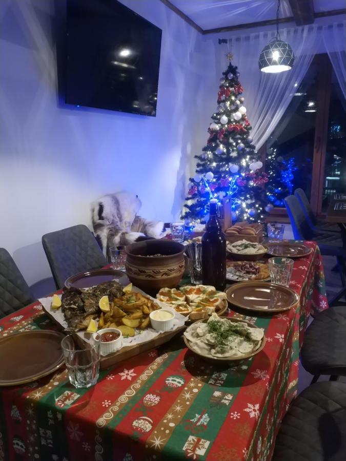 فندق Князів Двір بوكوفِل المظهر الخارجي الصورة